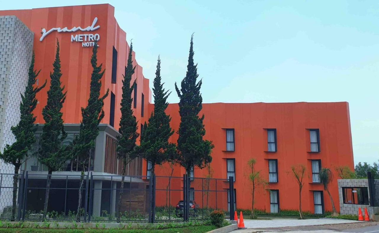 Grand Metro Puncak Hotel Cibodas Buitenkant foto